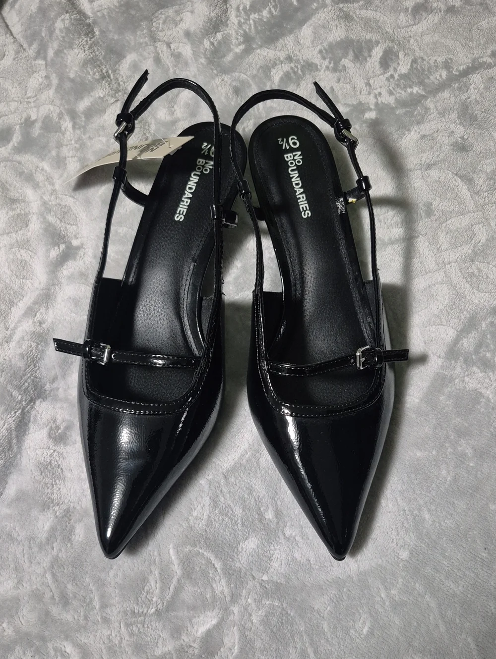 No Boundaries Black Patent Shiny Pointed-Toe Slingback Kitten Heel